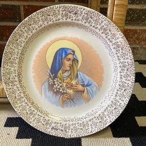 Vintage Virgin Mary decorative wall plate